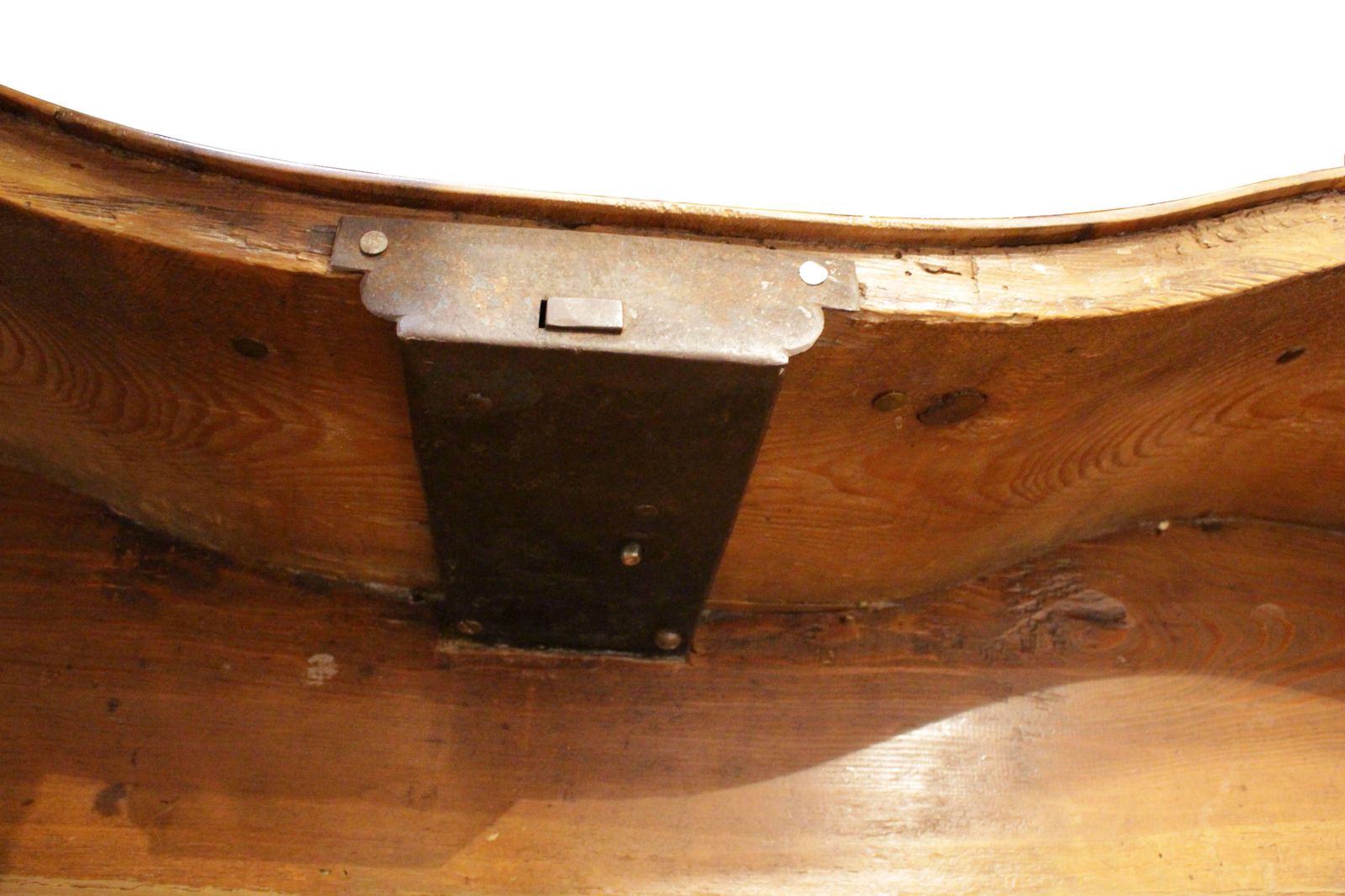 18th Century Big Baroque Walnut Chest Of Drawers photo vinterior