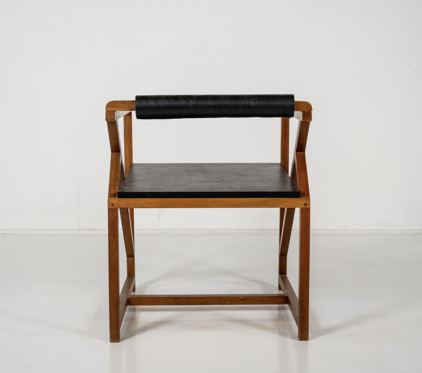 Mid Century Modern Armchair, Mid 20th Century photo for sale