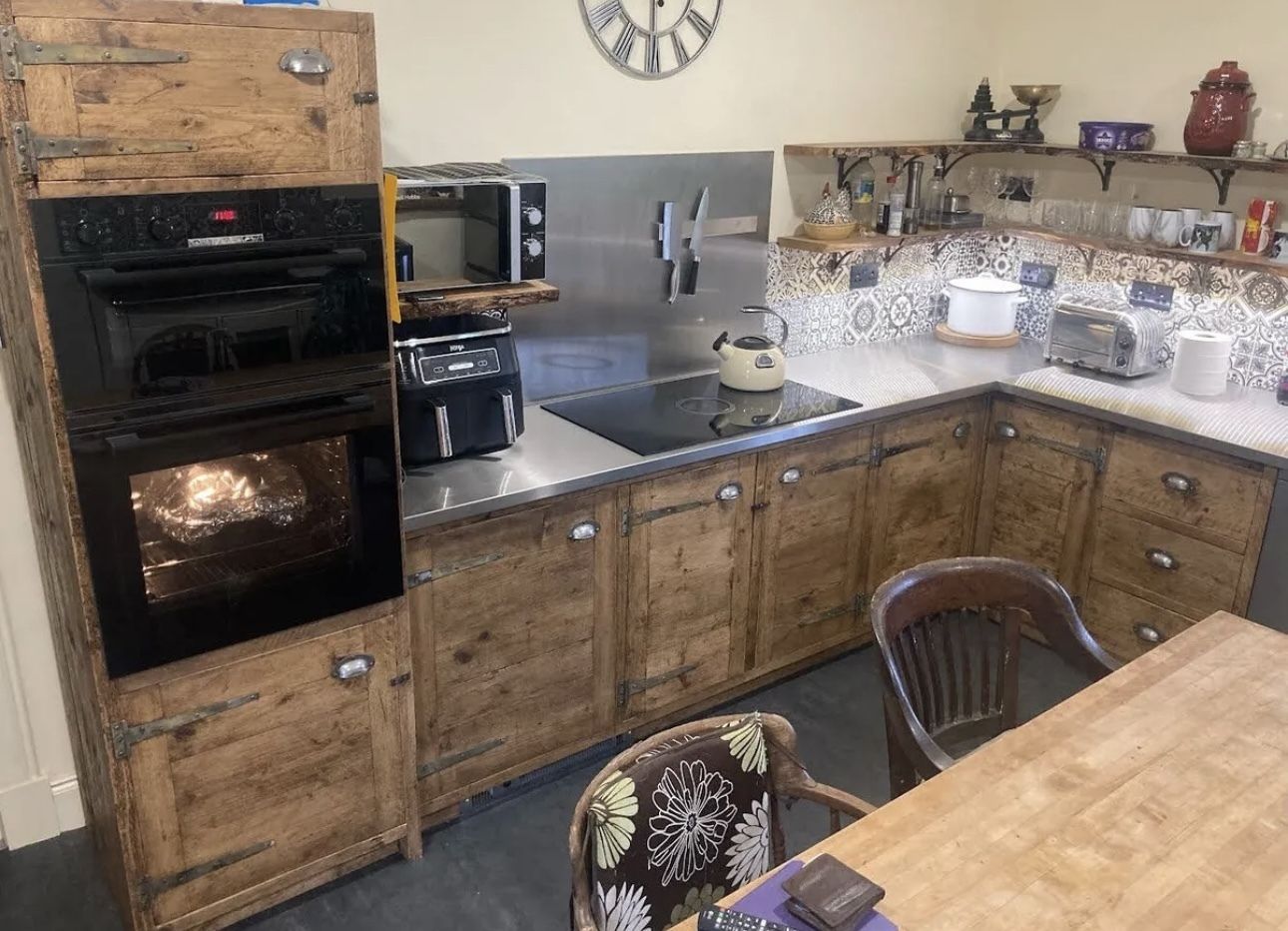 Free Standing Kitchen Carcasses