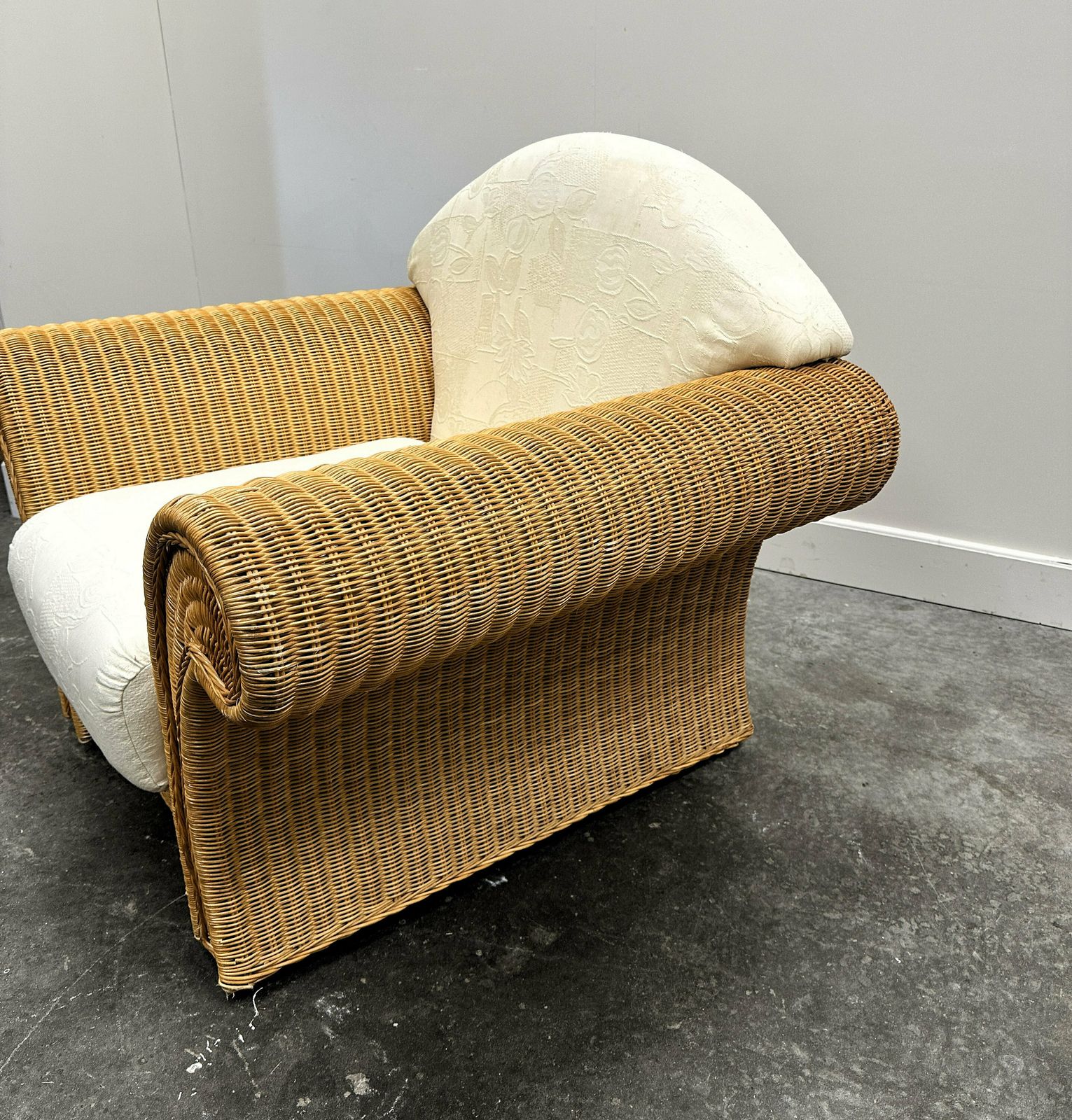 Xxl Vintage Shell Back Rattan Armchair, France 1980s. photo 348.0