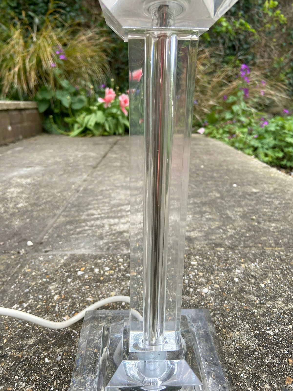 Vintage Geometric Cubic Perspex Lamp With New Shade   Working Condition photo for sale