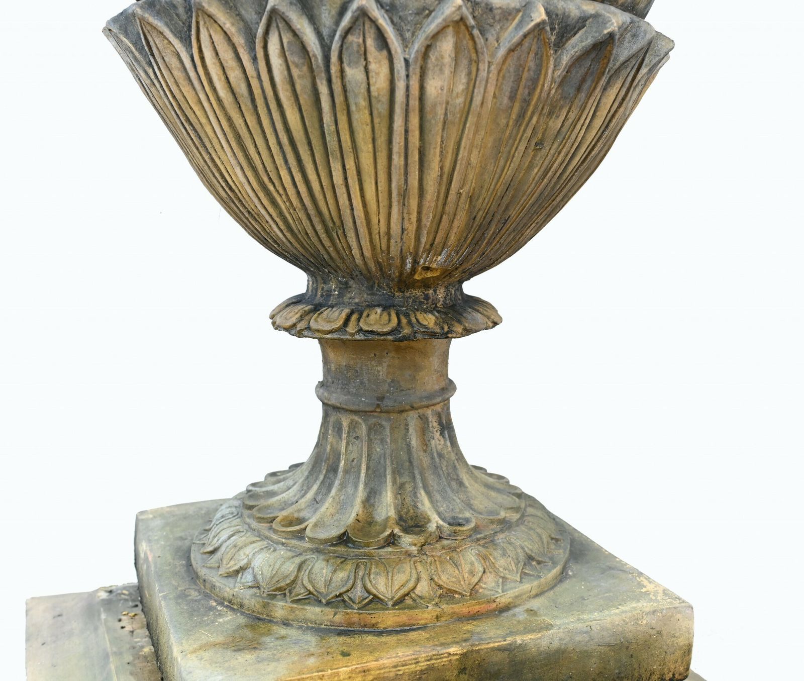 photo vinterior Pair Stone Garden Urns Classical Amphora English Garden Vase