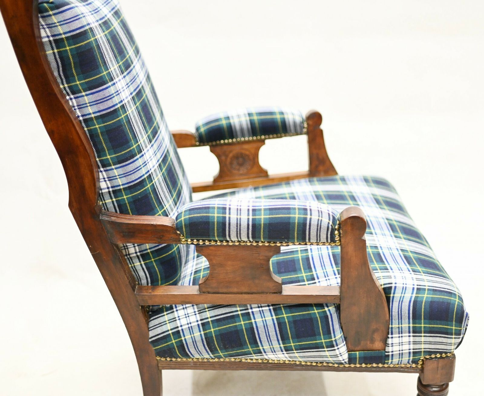 Edwardian Arm Chair Lounge Seat Tartan Print photo 875.0