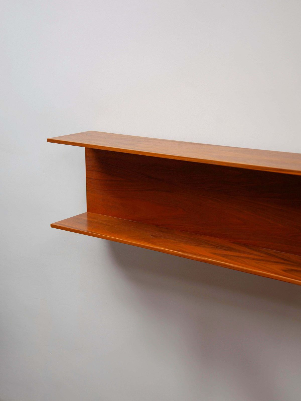 Large Floating Teak Wall Mounted Shelf By Walter Wirtz For Wilhelm Renz, 1960s photo 1734.0