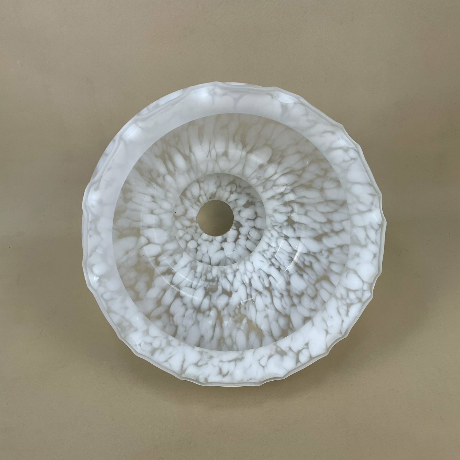 photo furniture Glass Ceiling Lamp Shade White Speckled Lampshade Stain Glass Tiffany Style Lightshade Light Patterned Frosted Milky Pendant Art Deco