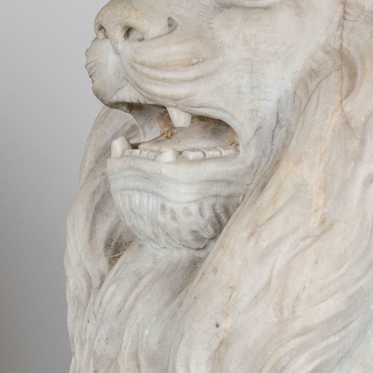 Antique 19th Century Italian Pair Of Marble Lions With Heraldic Shield C.1880 photo for sale