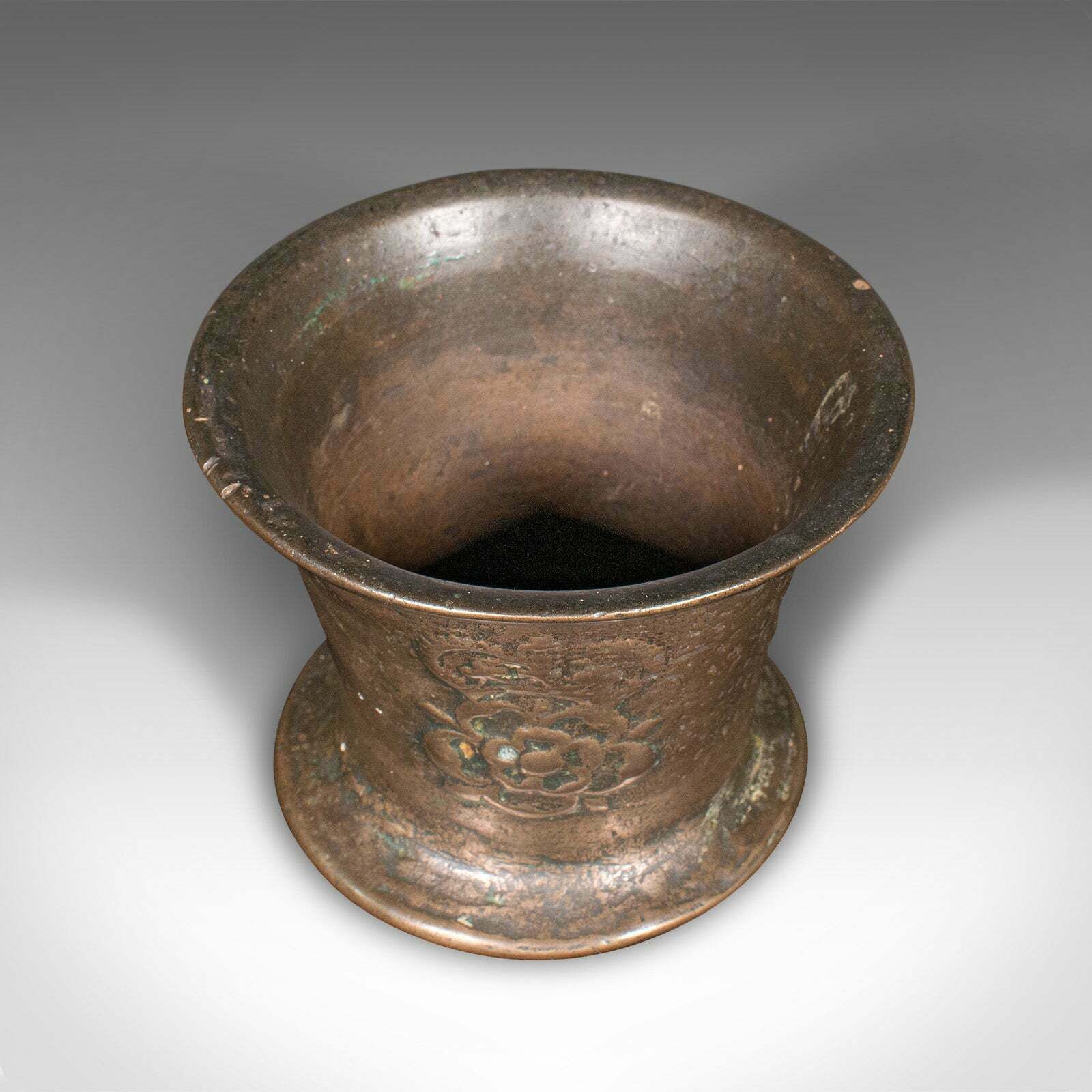 Antique Tudor Rose Mortar And Pestle, English, Bronze, Apothecary, 17th Century photo vintage