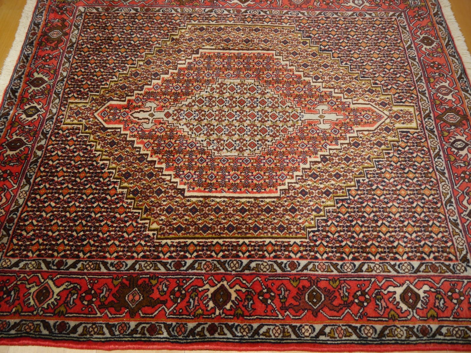 photo for sale Bidjar Senneh Vintage Rug 4.7 X 4.1 Ft / 144 X 126 Cm
