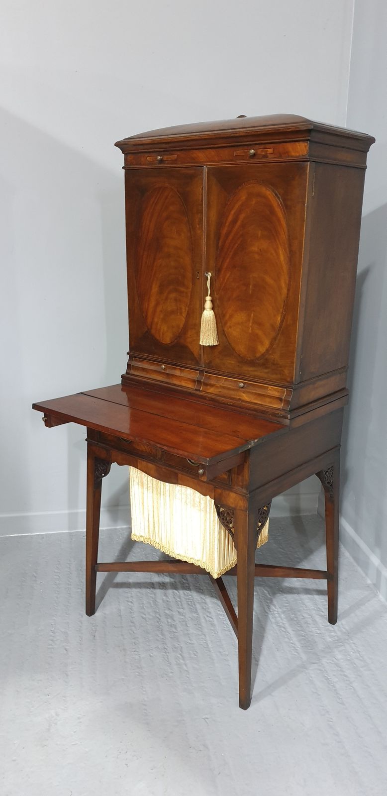 Ladies Georgian Mahogany Desk By 'Gillows' photo 4950.0