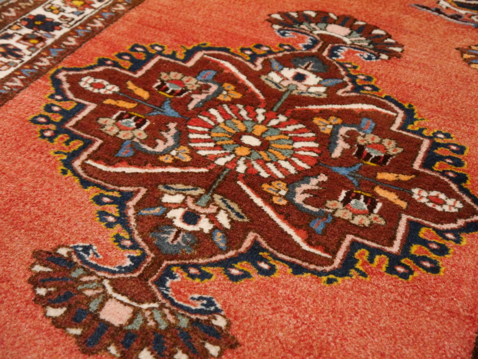 Vintage Tafresh Rug Hand Knotted Wool 5 X 3.5 Ft 150 X 104 Cm photo for sale