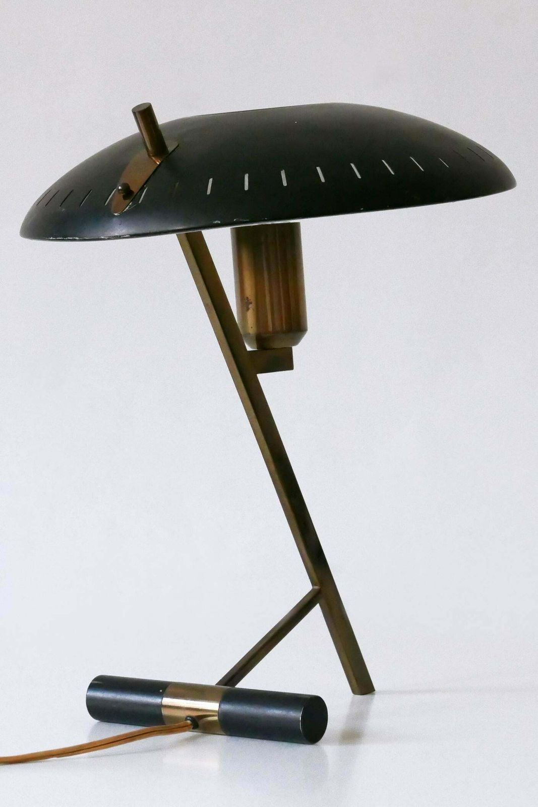 photo furniture Elegant Mid Century "Decora" Or Z Table Lamp By Louis Kalff For Philips 1950s