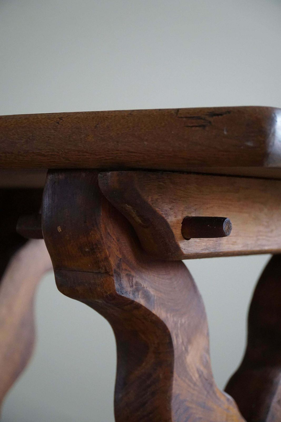 photo vinterior Mid Century Wooden Brutalist Desk In Solid Oak, Made In France, 1950s