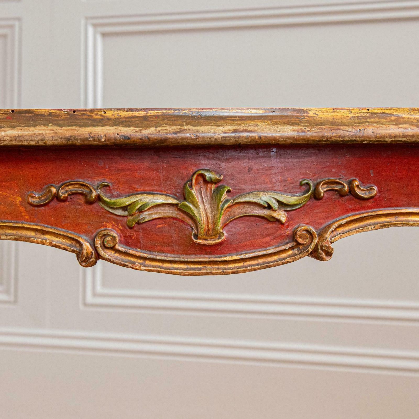 photo furniture 19th Century Italian Rococo Table Painted In The Venetian Style