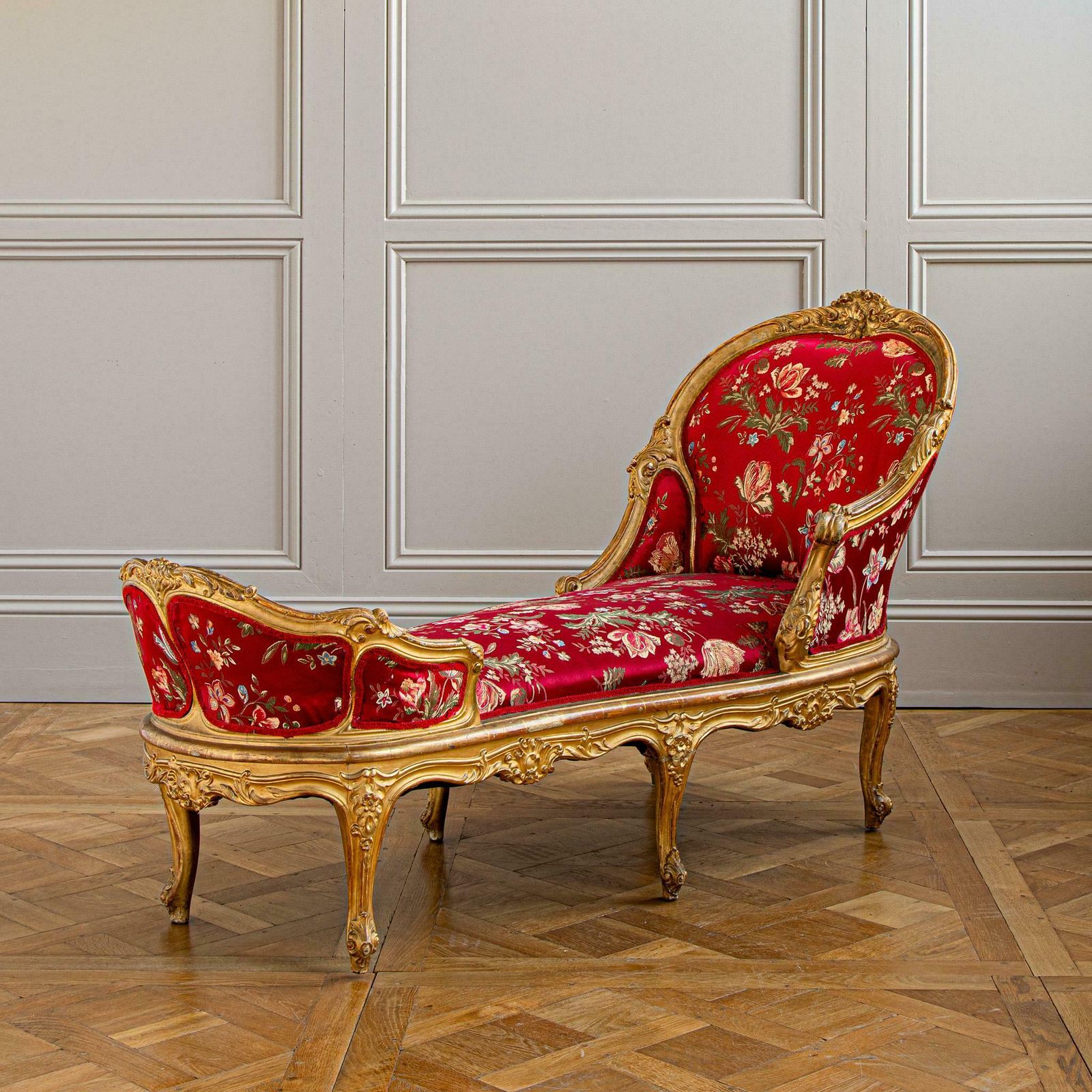 5425.0 Circa 1880 Italian Giltwood Lxv Style Chaise Longue photo