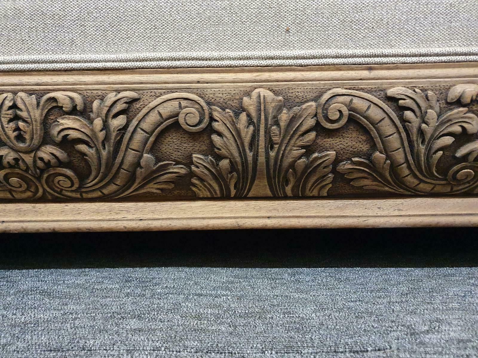 Decorative Carved Sofa, 1800s, Antique photo vinterior