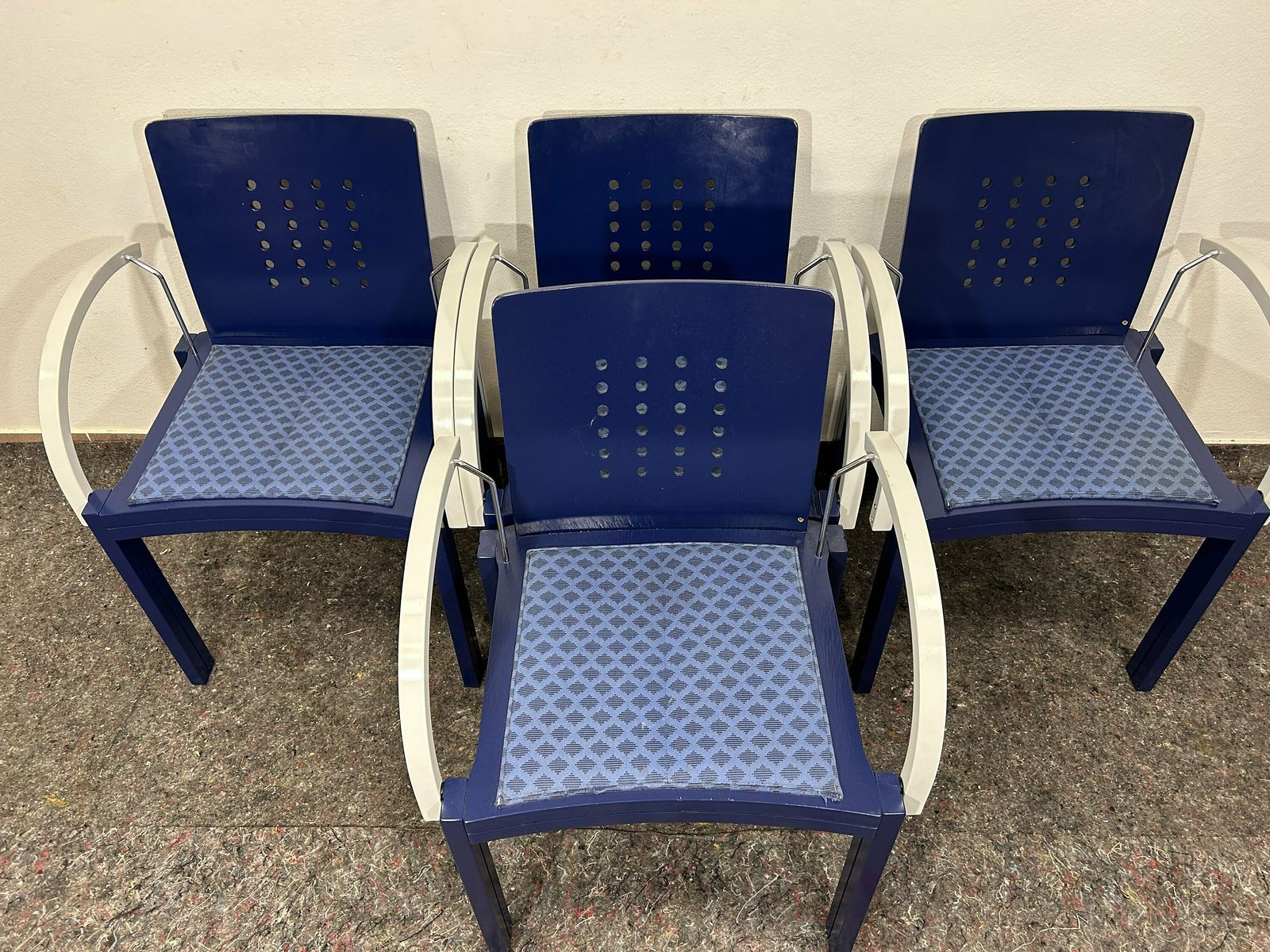 1 Of 4 Postmodern Thonet Chairs / 90s / Dining Chairs / Postmodern Design / Memphis Furniture / M.Thonet / Postmodern Furniture / Rare photo Furniture