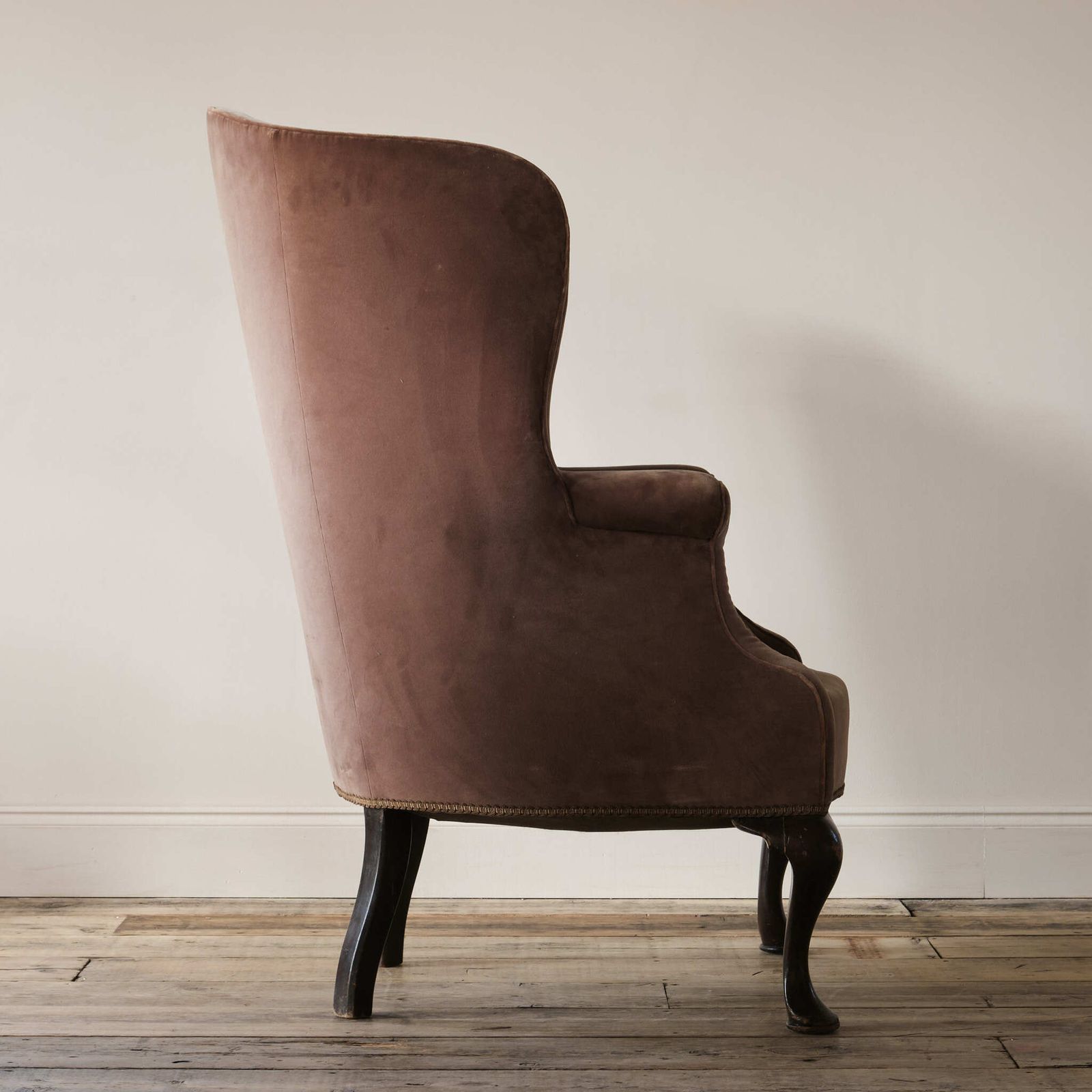 Large Country House Barrel Back Armchair photo vinterior