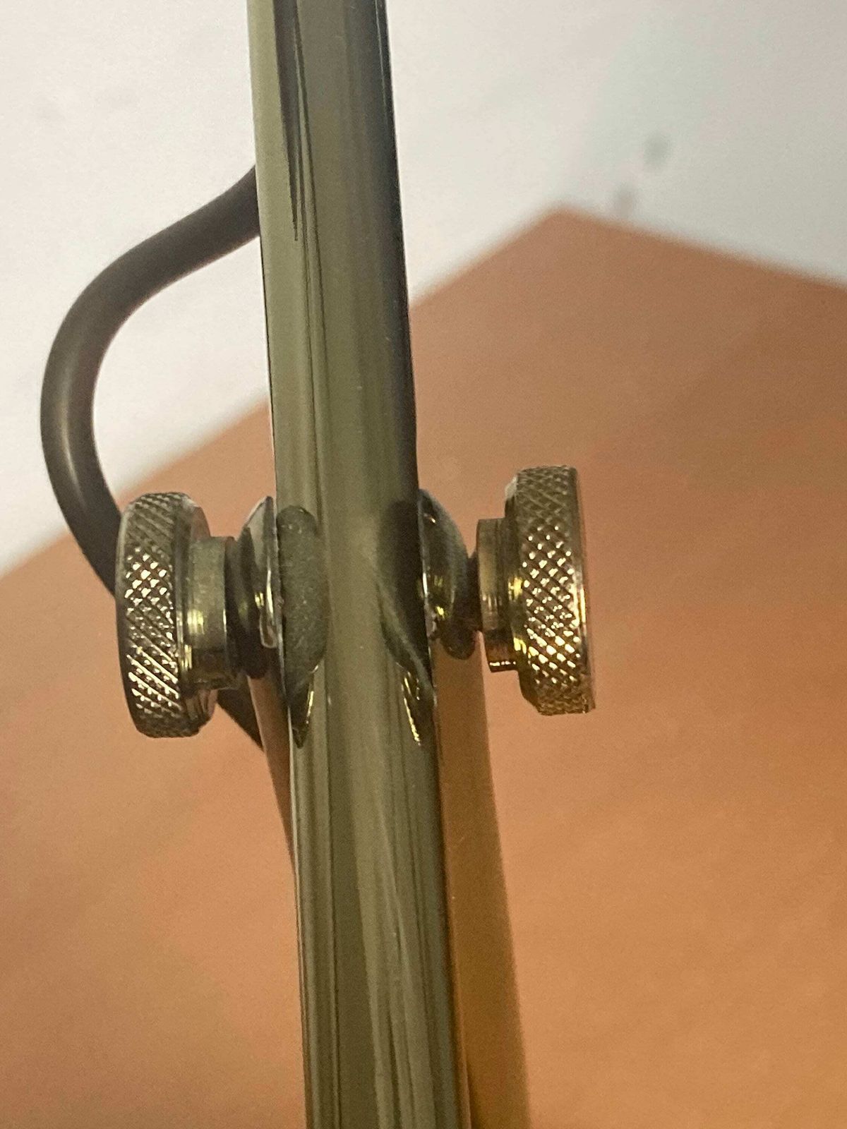 Mid Century Industrial Gold Brass Halogen Desk Lamp / Made In Yugoslavia / Made In 1960 / Vintage Desk Lamp / 60s Lamp / Shabby Gold Lamp photo vinterior