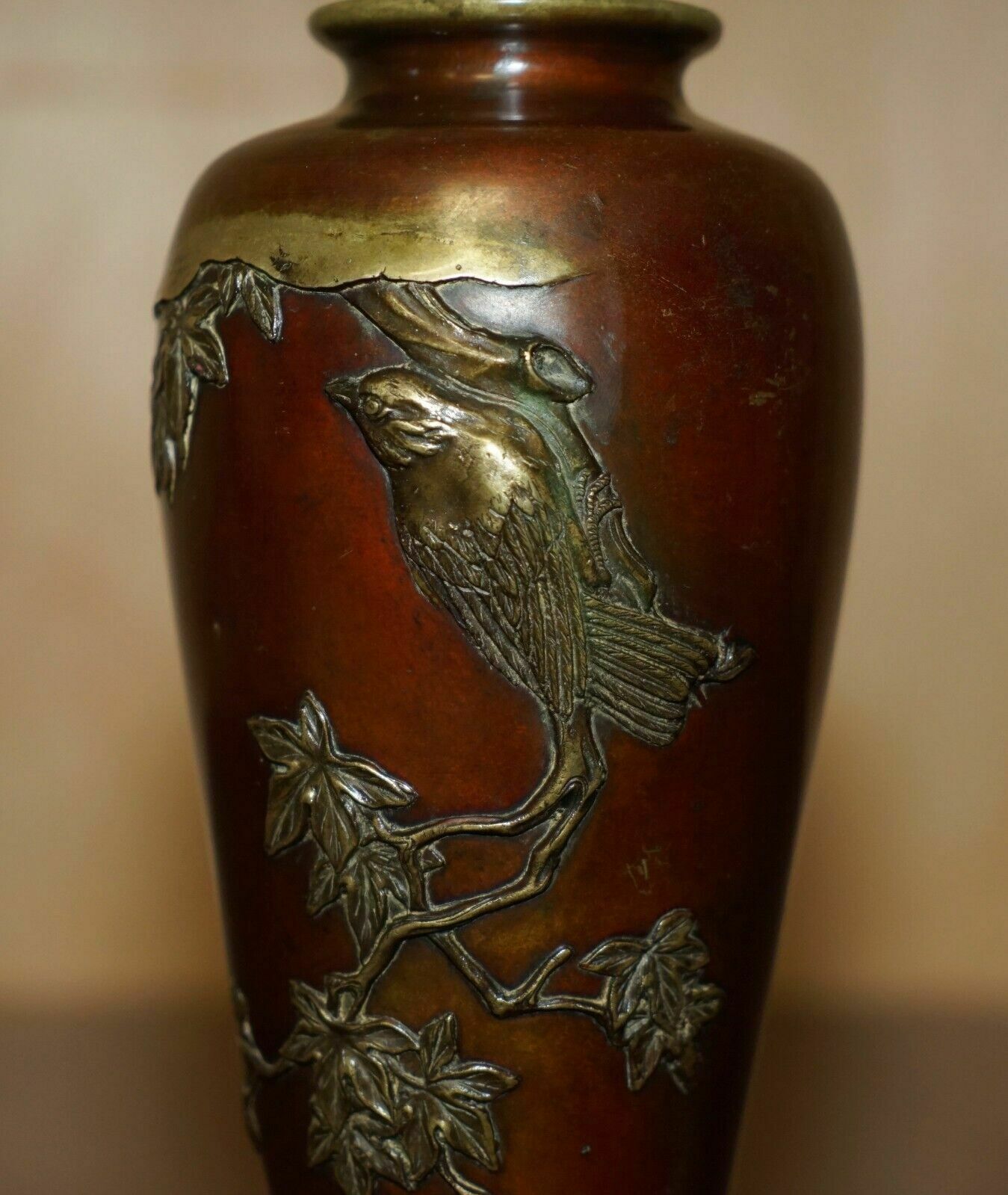 Stunning Signed Antique Circa 1870 Japanese Vase Depicting A Bird On A Branch photo vinterior