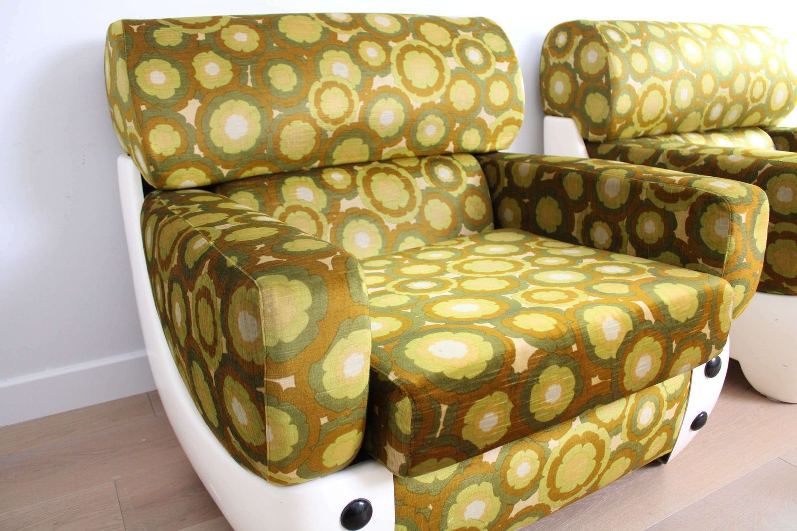 3200.0 A Pair Of Vintage Mid Century Modern Arm Chairs   Italy 1970s photo