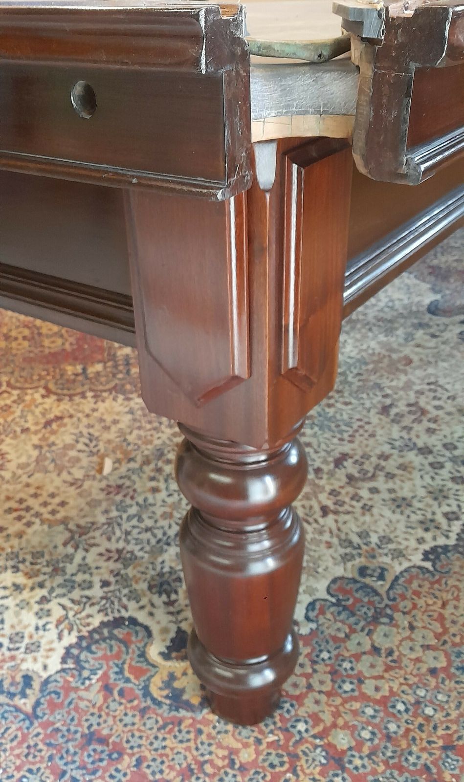 Jelks Antique Pool Table. 6ft photo vinterior
