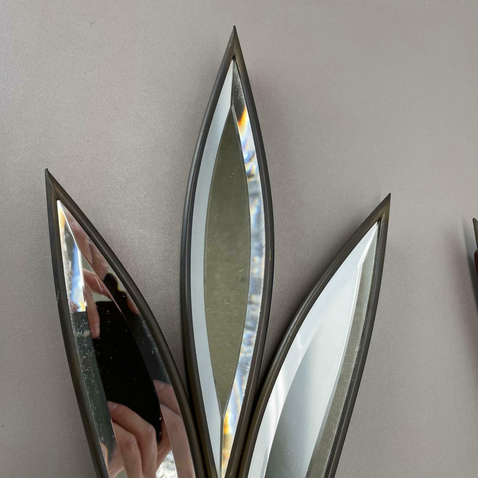 Lighting Set Of Two Xxl 56cm Floral Mirror And Bronze Theatre Wall Light, France 1970 No1 photo