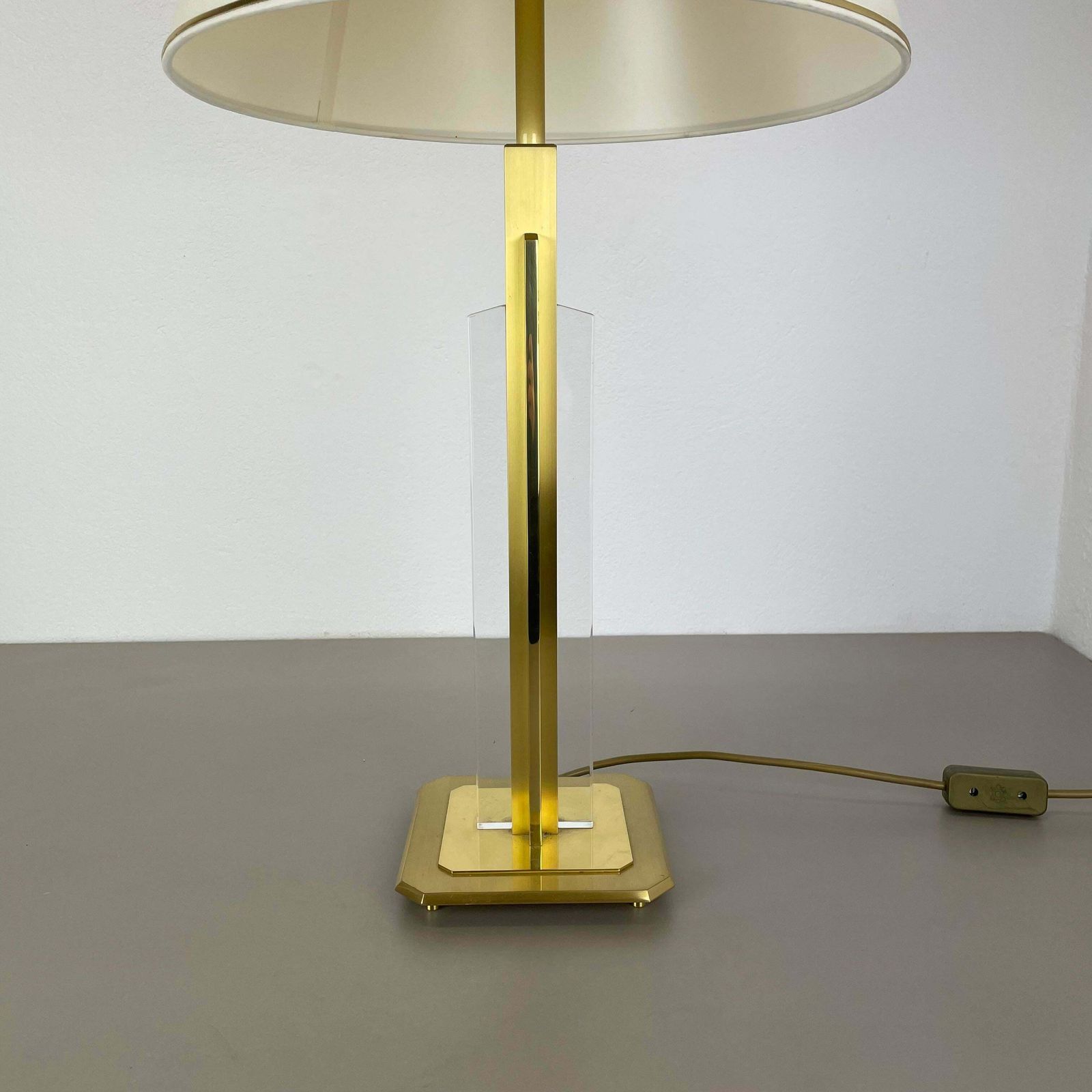 Heavy 71cm Hollywood Regency Style Brass And Acryl Table Light, Italy 1970s photo for sale