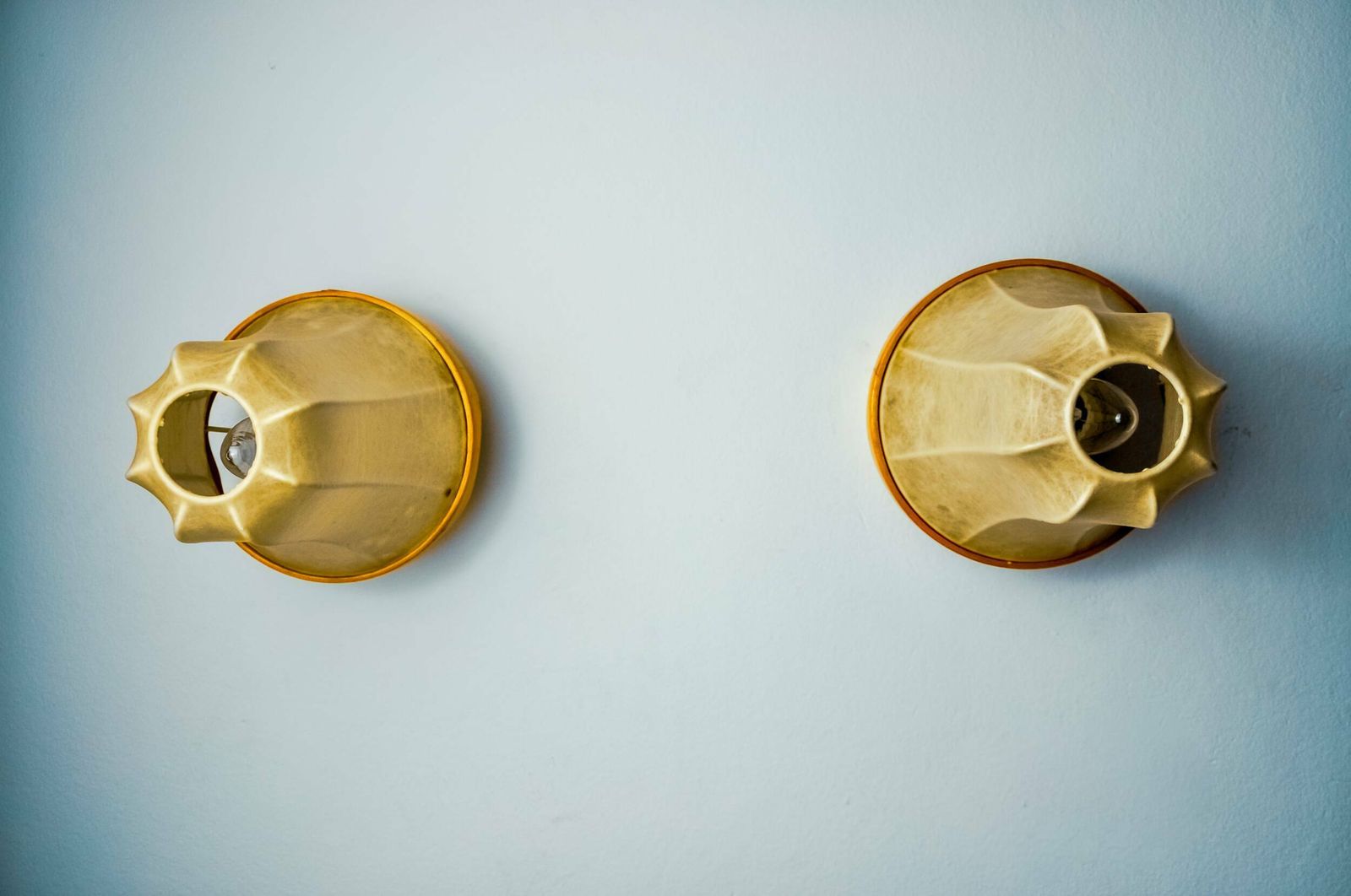 Pair Of Pear Shaped "Cocoon" Wall Lights, Resin And Pine, Italy, 1970 photo for sale