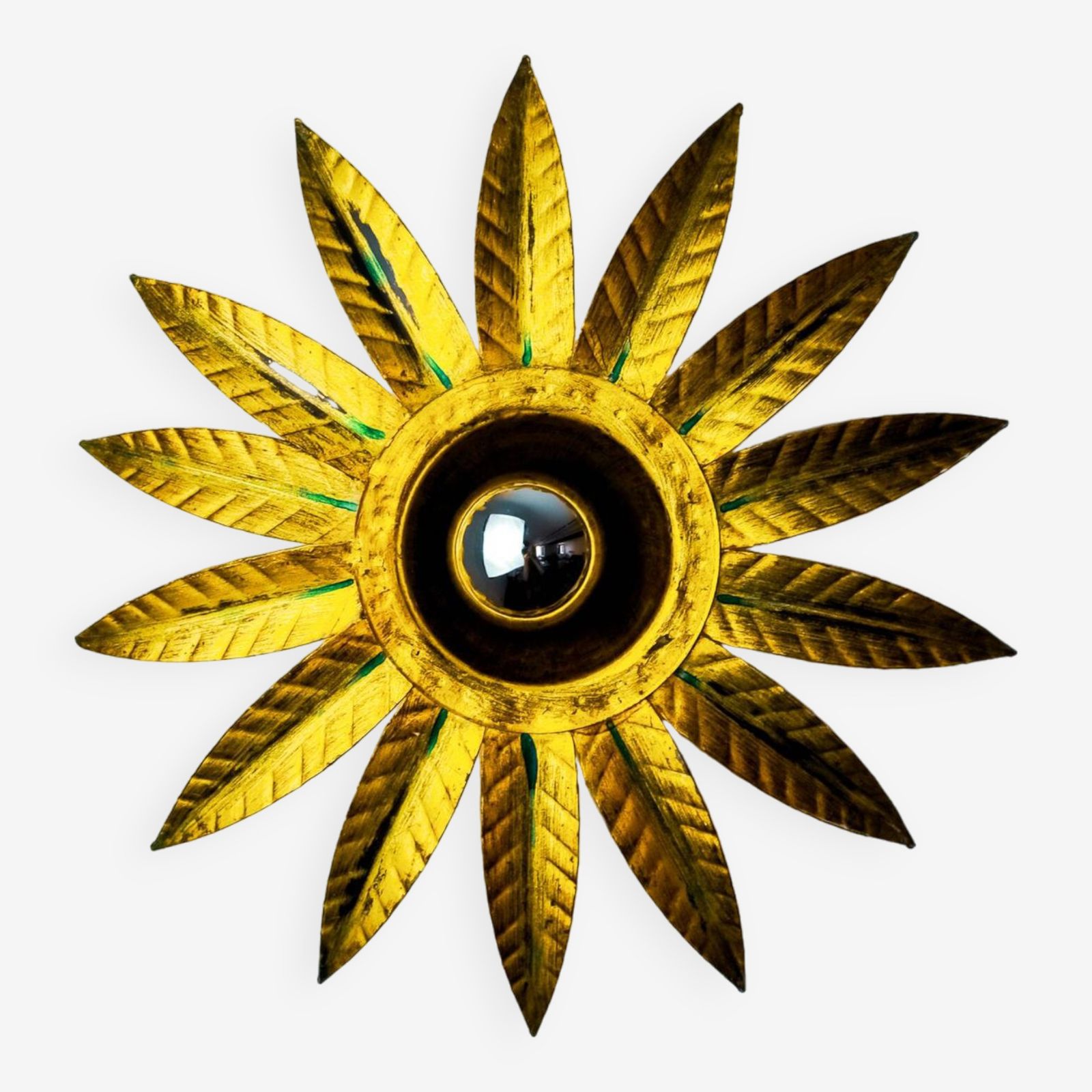 Brutalist Sun Wall Lamp In Gilded Metal With Gold Leaf, Italy, 1970