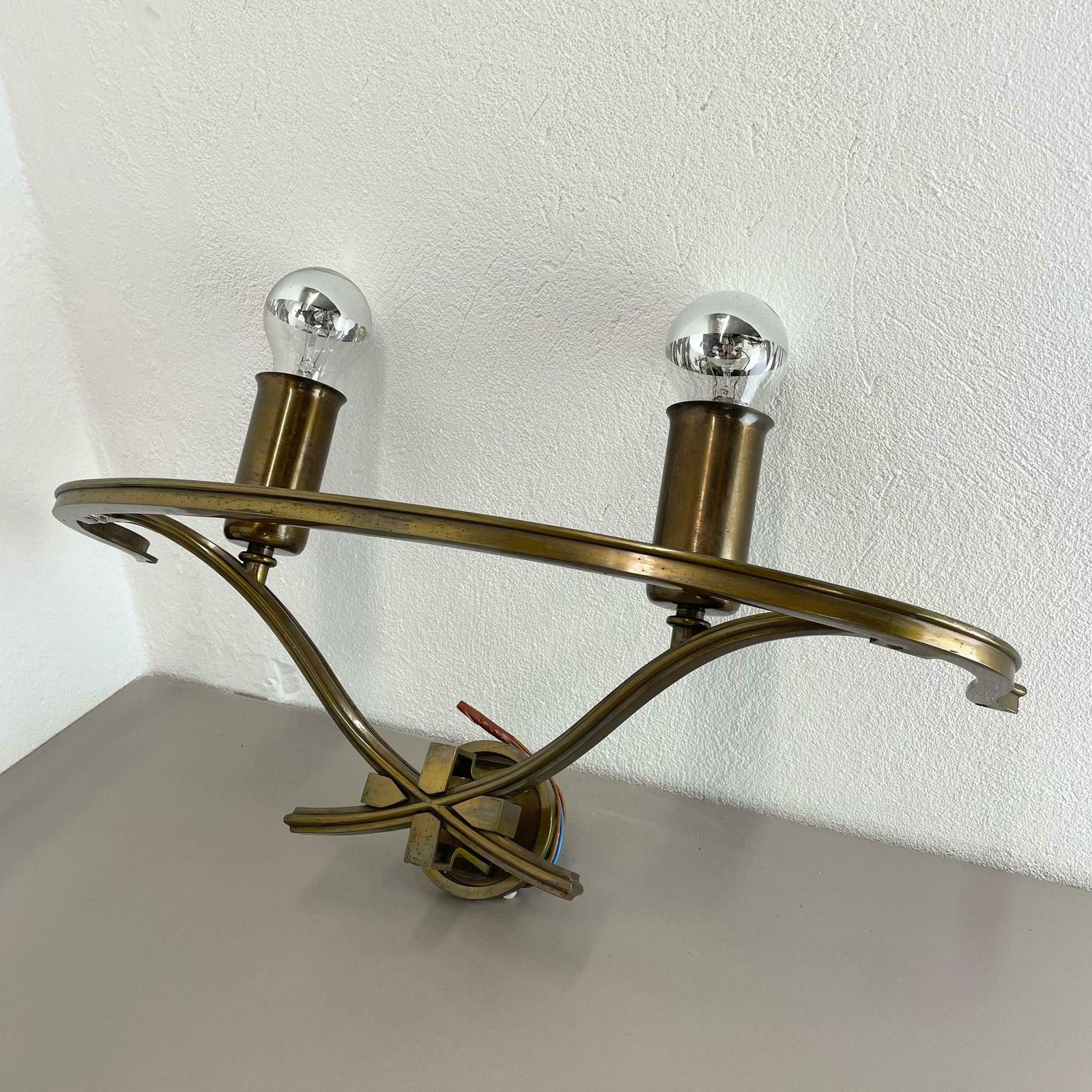 Set Of Two Xxl Modernist Brass Floral Theatre Wall Light Sconces, France, 1950 photo Lighting