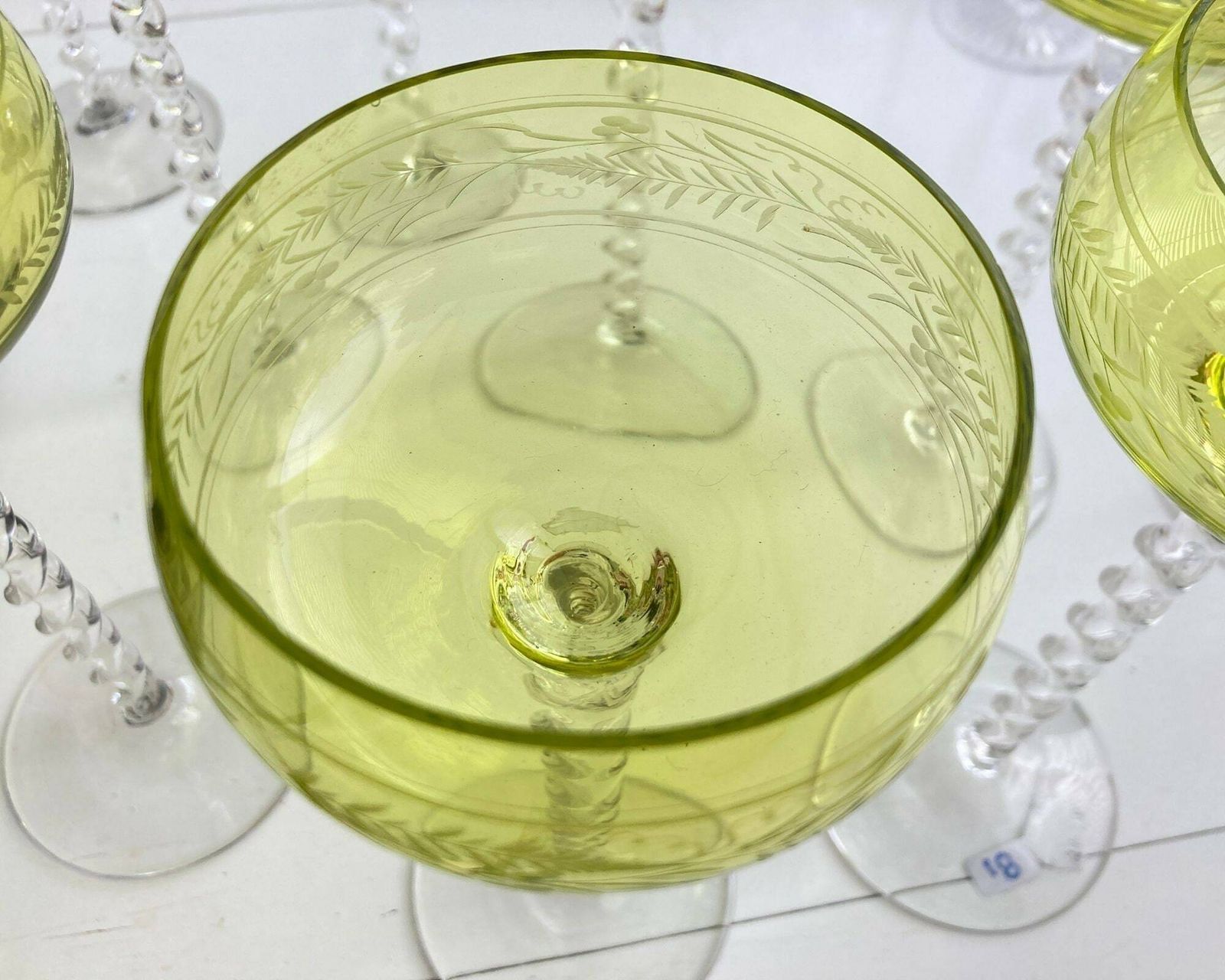 Franse Art Nouveau Champagneglazen | 2 Stuks | Fijne Gravures | Annagroen Coupes photo buy
