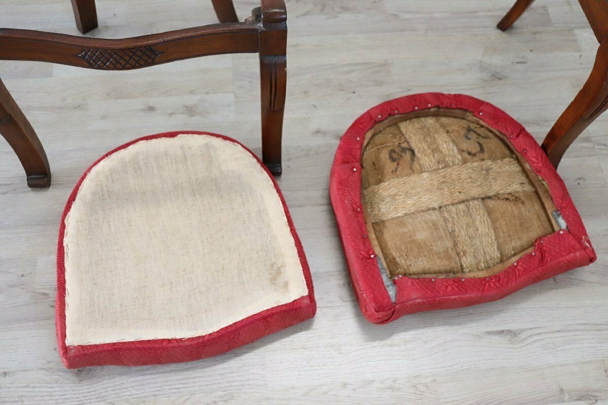 Early 19th Century Dining Chairs In Carved Walnut, Set Of 2 photo for sale