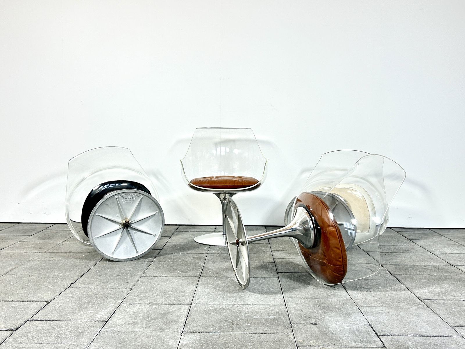 photo for sale Set Of Four Champagne Chairs Design Erwine & Estelle Laverne For Formes Nouvelles