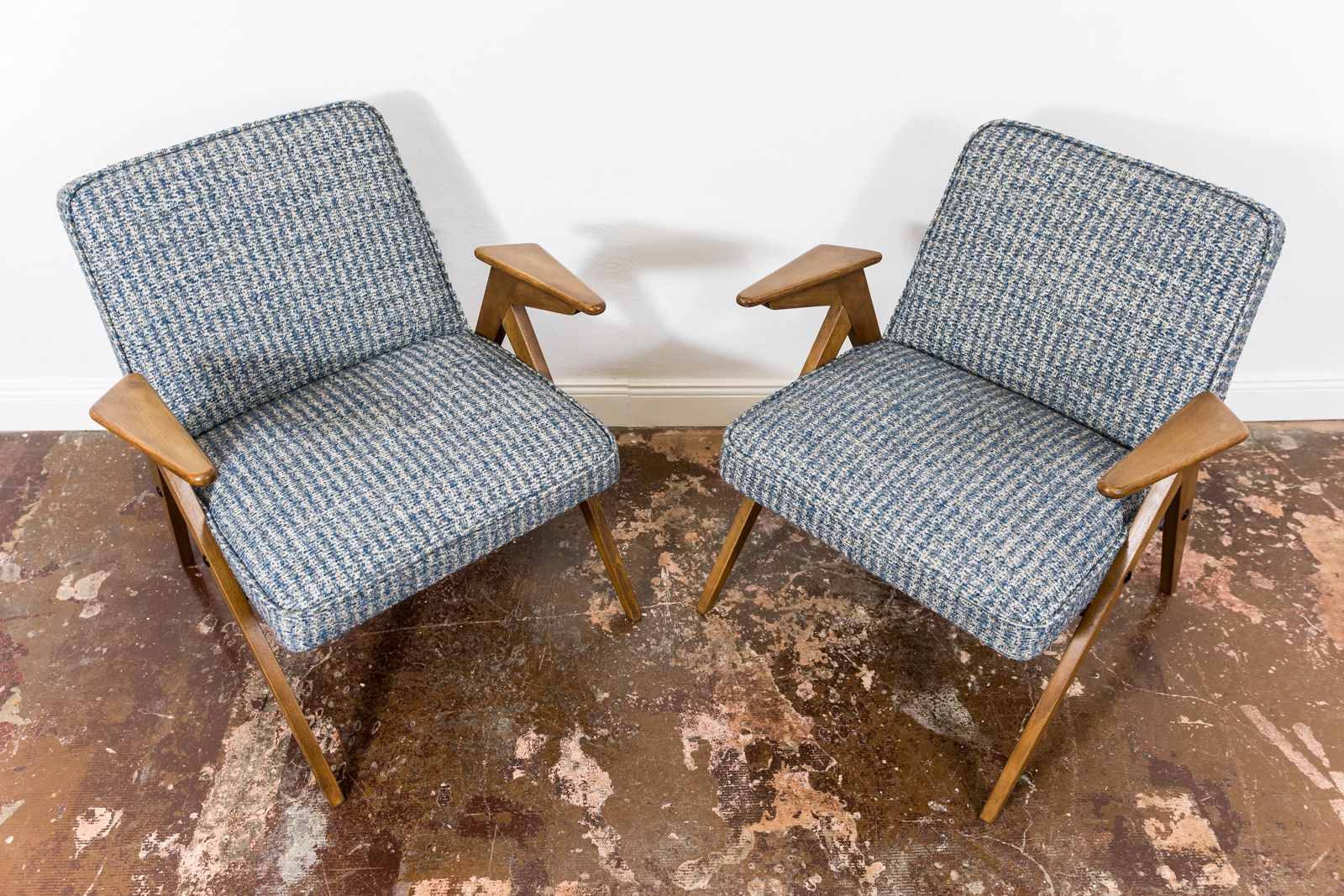 photo furniture Customizable Pair Of Restored Mid Century "Bunny" Armchairs, 1970's