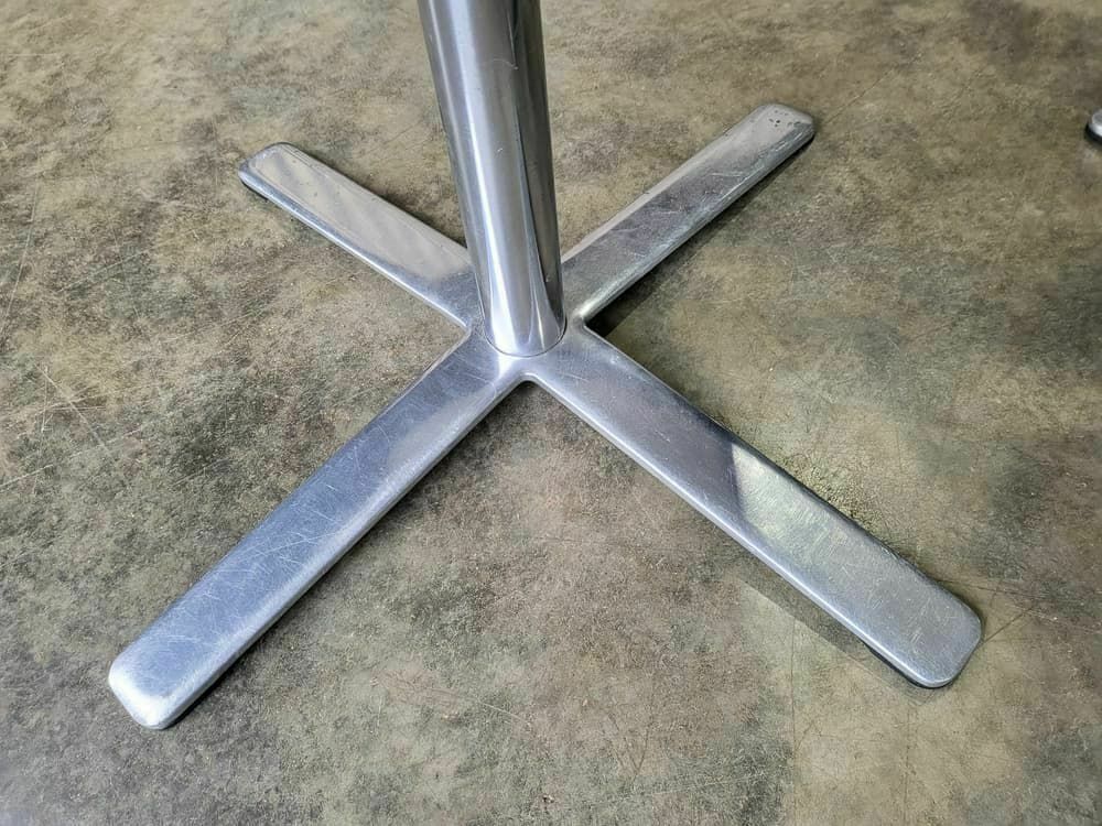 4 Vintage Repro 70's Style White Moulded Chrome Star Base Dining Office Chairs photo Furniture