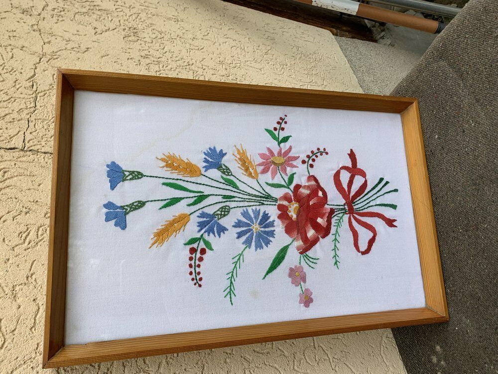 Vintage Hungarian Kalocsa Hand Embroidered Picture photo Art