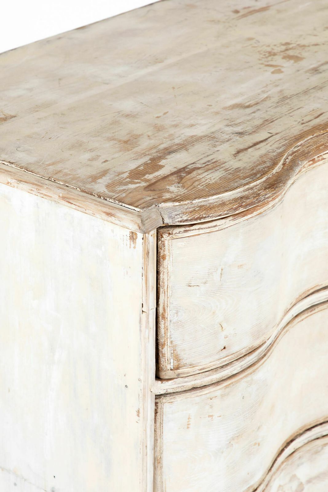 photo for sale 18th Century Gustavian Serpentine Chest