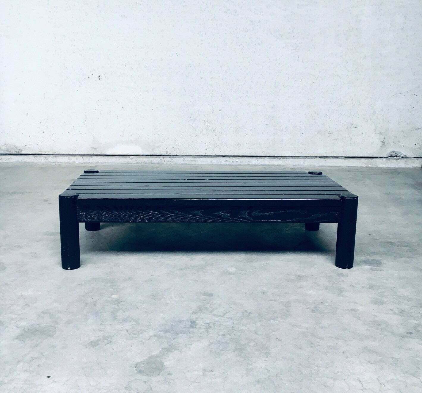 photo furniture Brutalist Design Zwartgebeitst Eiken Salontafel, Nederland, Ca. Jaren 1960