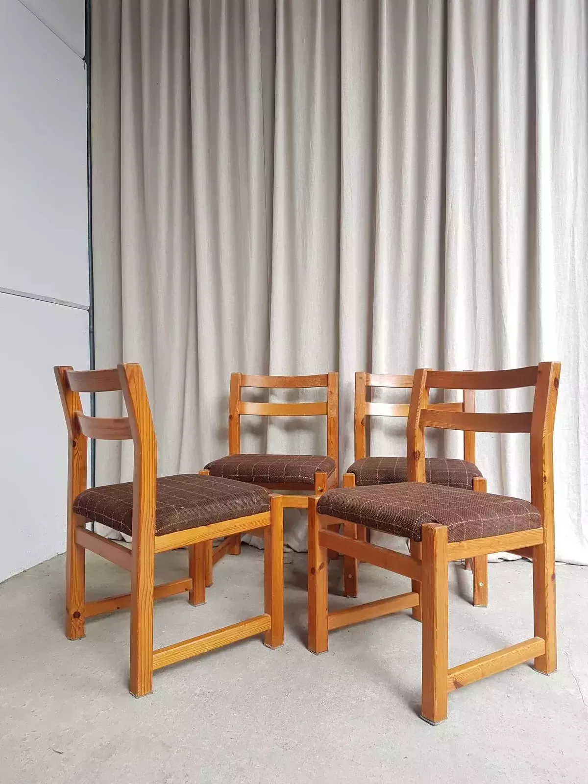 Vtg Late Mid Century Danish Set Of 4 Solid Pine Brutalist Dining Chairs R439 photo vinterior