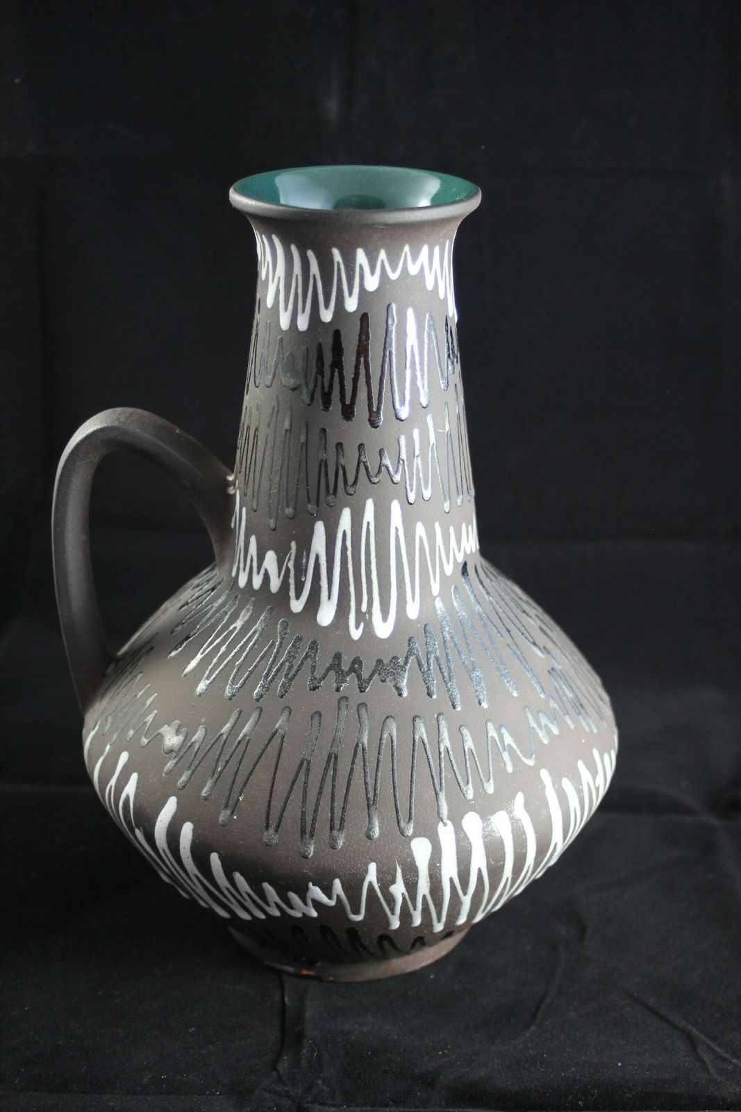 Carstens Tonnieshof Long Necked Vase With Handle And Contrast Interior Glaze 1970s West German Pottery photo Home Decor