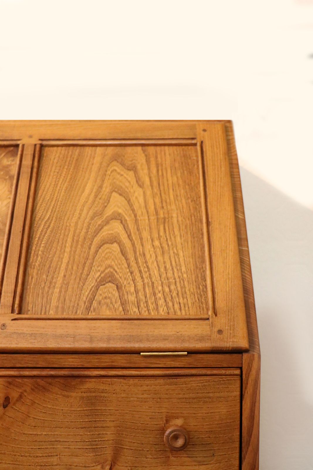 photo furniture A Lovely Piece Of Ercol Elm Furniture From The Golden Dawn Range.