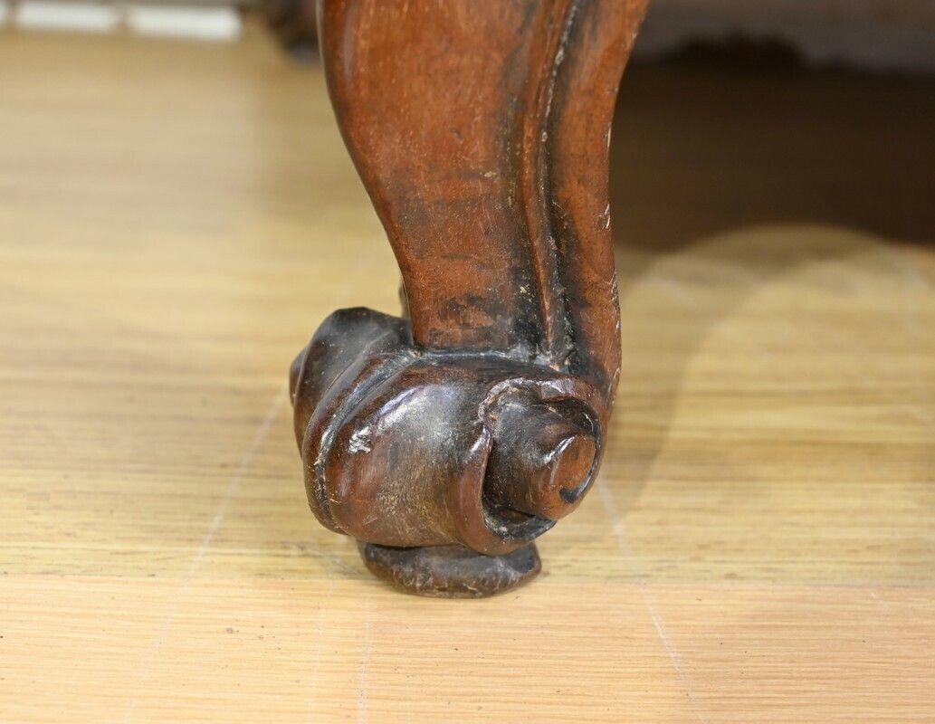 photo vintage Nantaise Port Commode In Cuban Mahogany – 2nd Part 18th Century