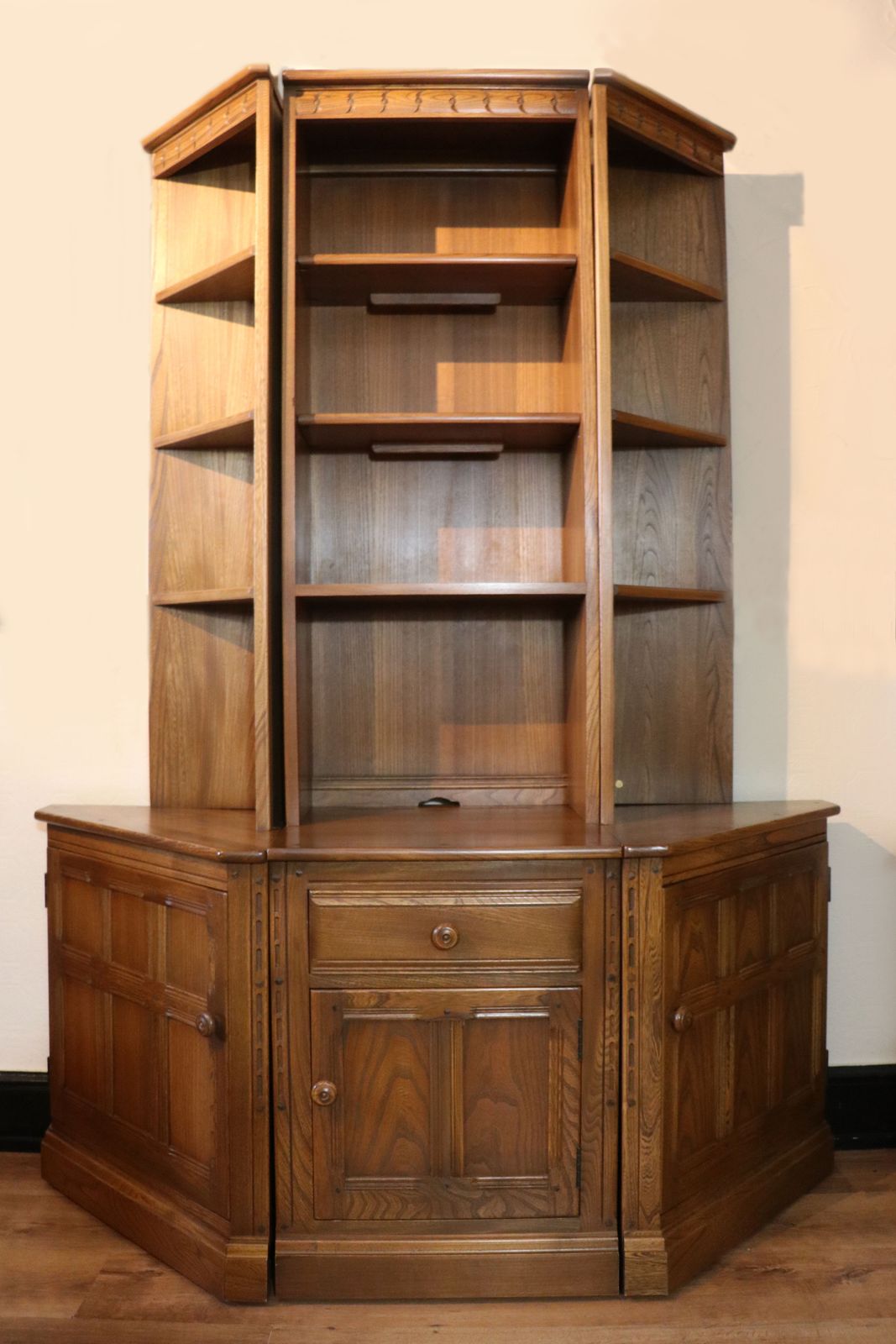 A Suite Of Ercol Elm Furniture! photo buy