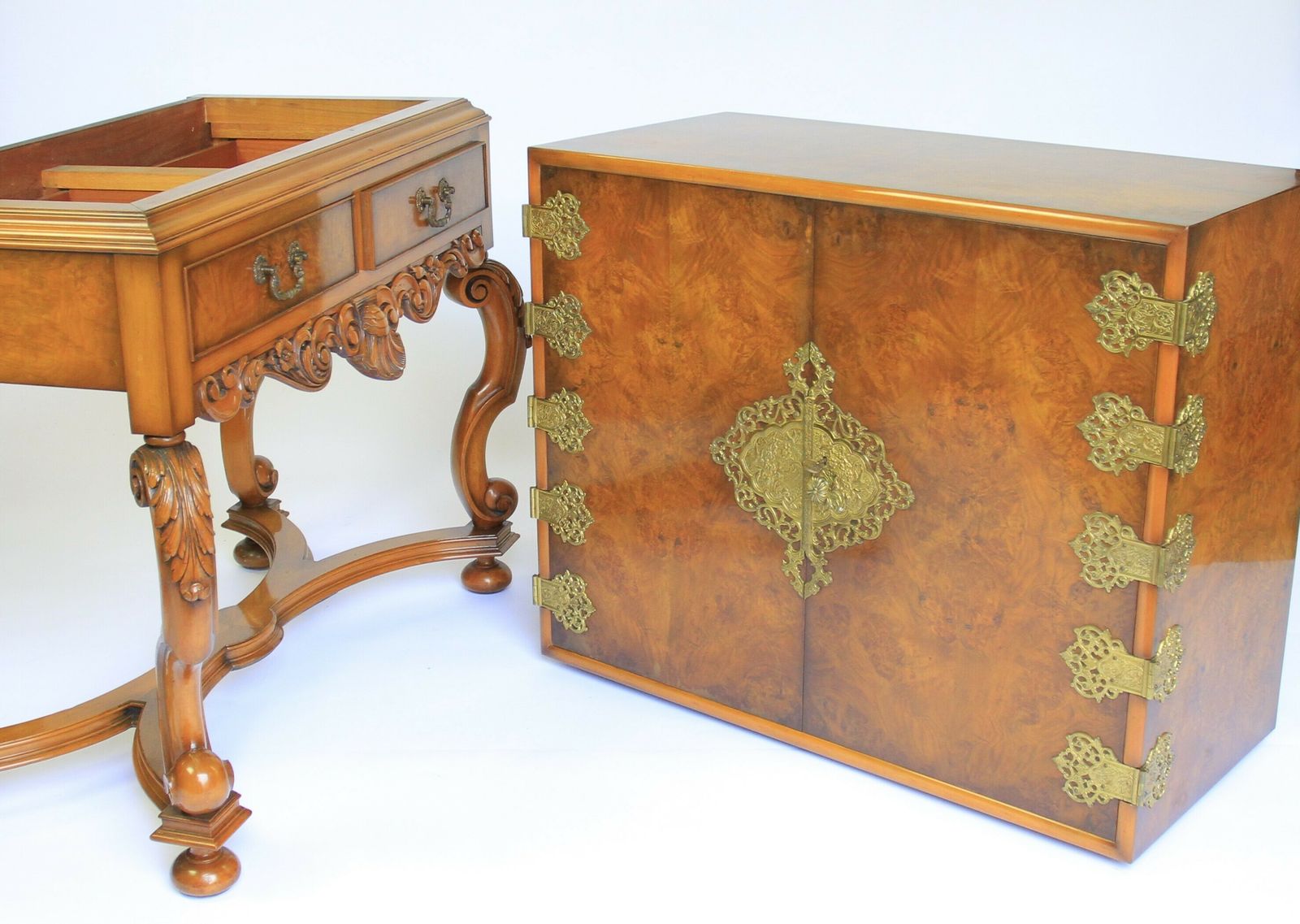Fine Burr Walnut Cocktail Cabinet By Berwick Furniture photo 1350.0