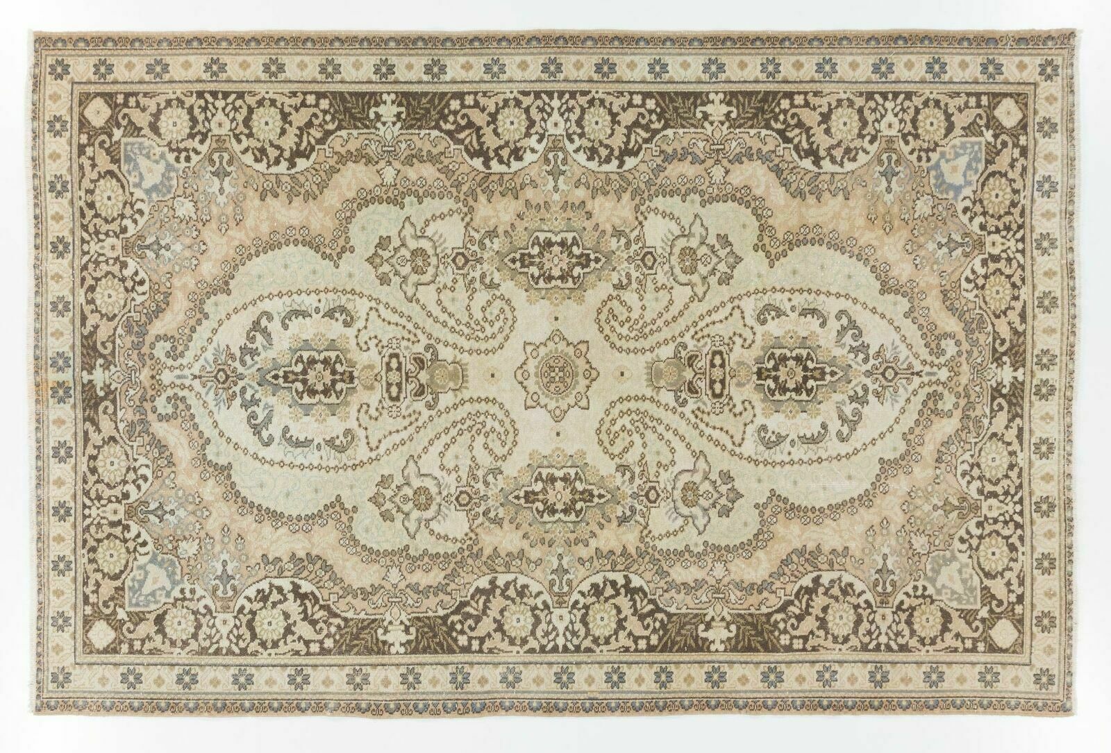 6.5x9.8 Ft Authentic Vintage Handmade Turkish Area Rug With Floral Design photo 178.0