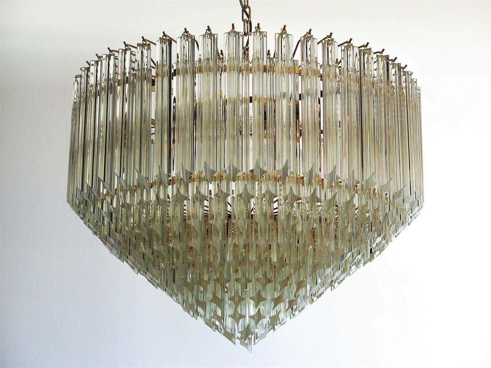 Modern Quadriedri Murano Glass Chandelier   265 Trasparent Prism   Gold Frame