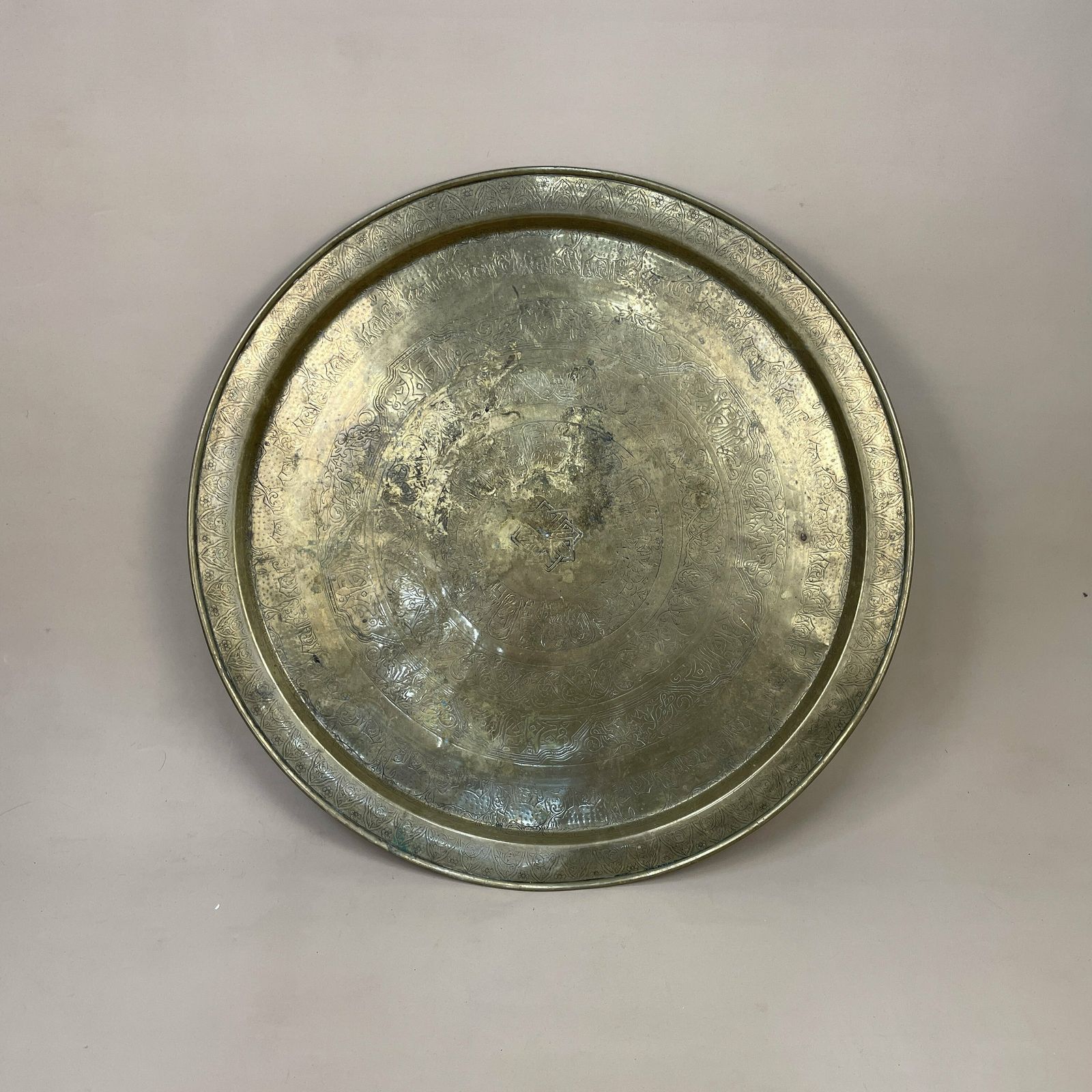 Antique Metal Gold Indian Patterned Brass Tray 58cm Plate Asian Handmade Etched Intricate Decorative Patterned Wall Art Round Vintage Animal photo Home Decor