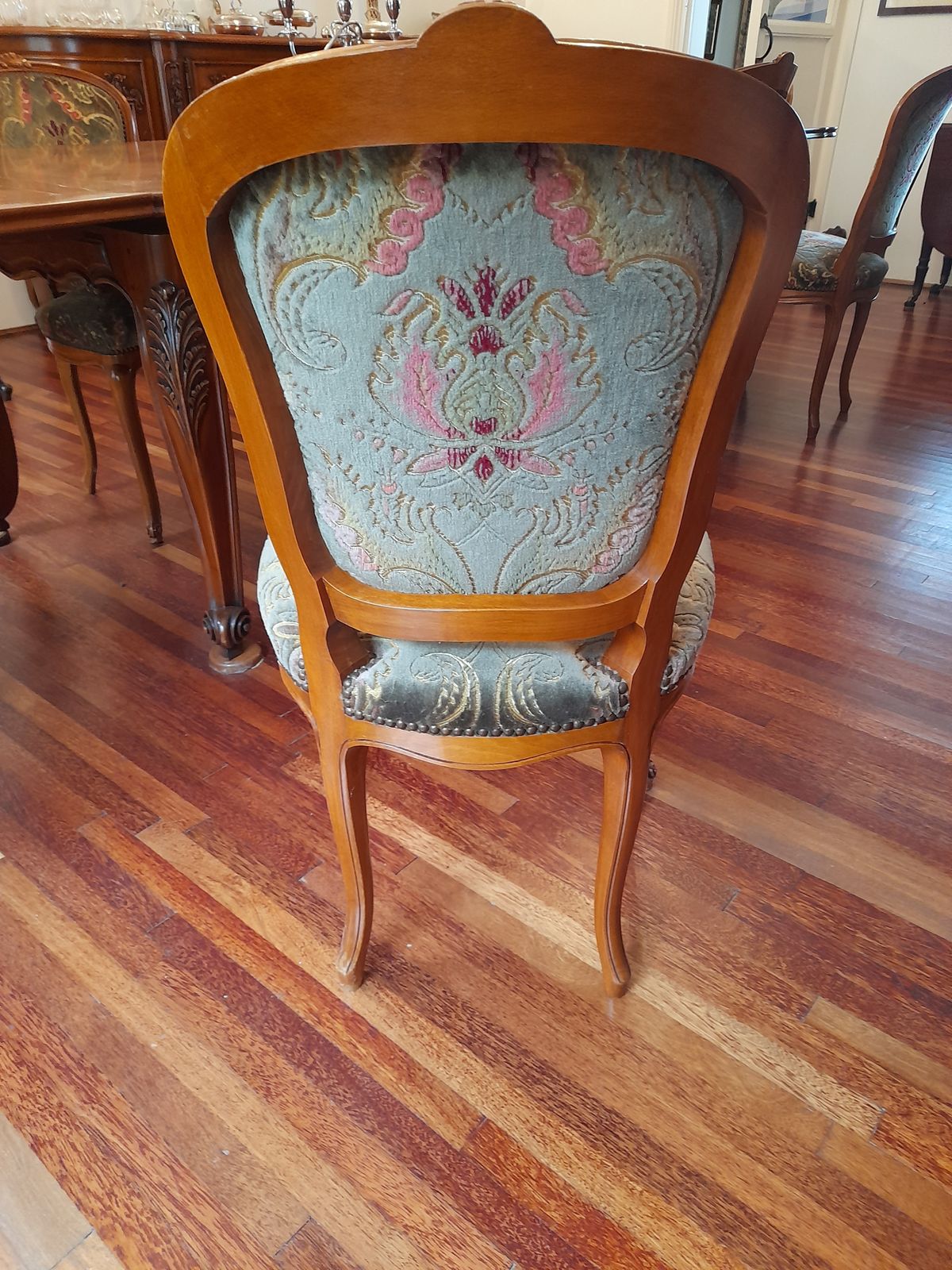 photo vinterior Louis XV Style Extendable Parquet Dining Table And 8 Chairs.