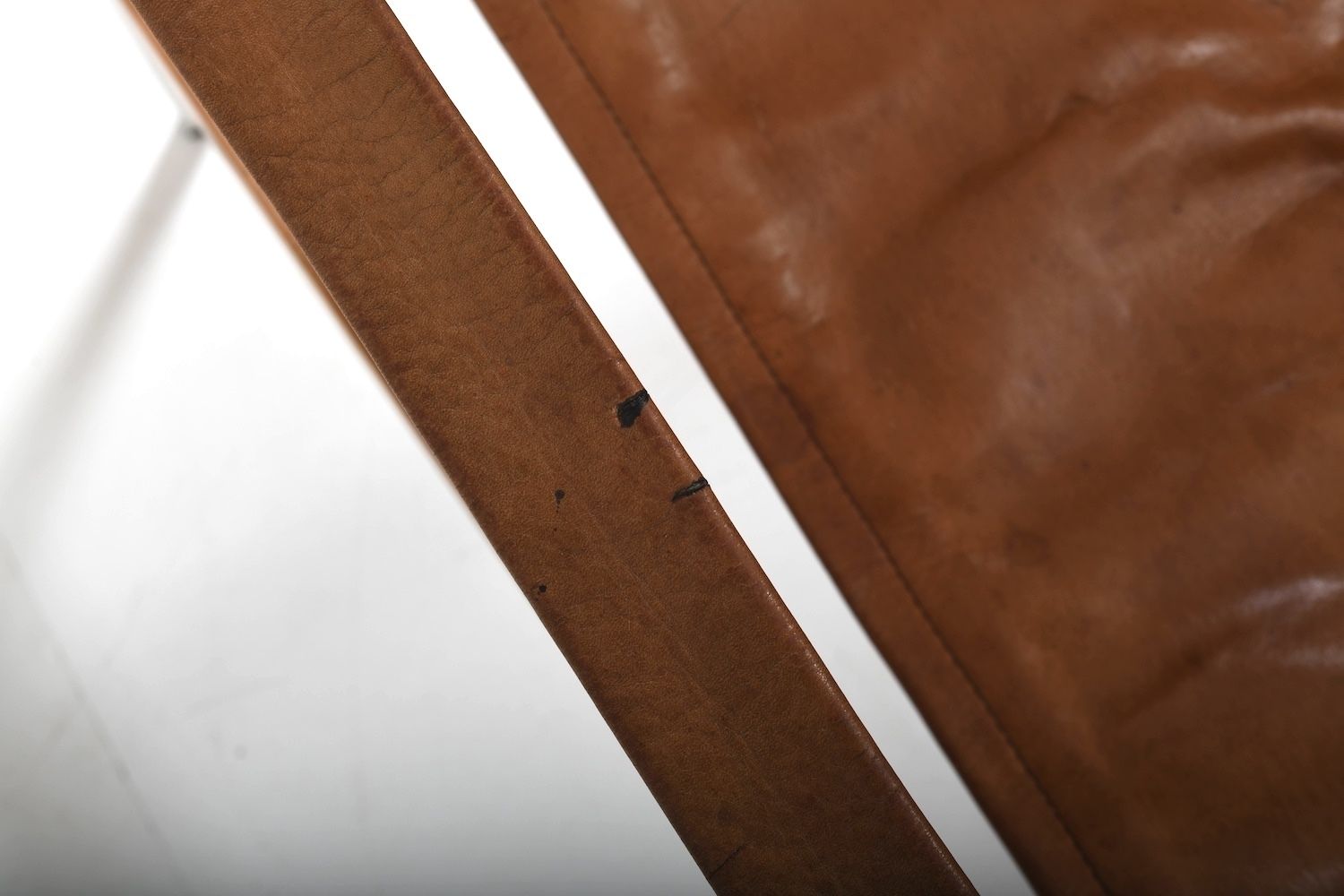 photo buy Grand Leather Lounge Chair 'Bequem' By Stig Poulsson C.1970