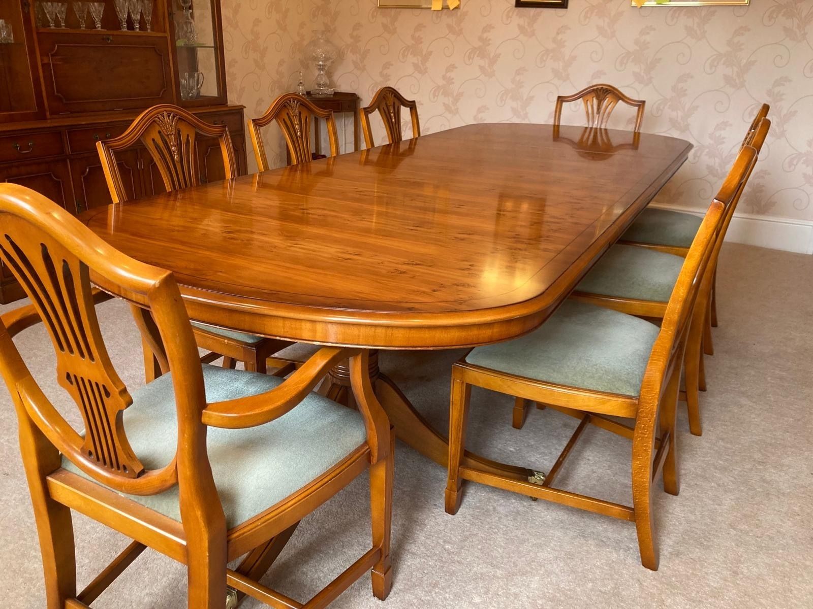 Bradley  829 Mahogany Dining Set